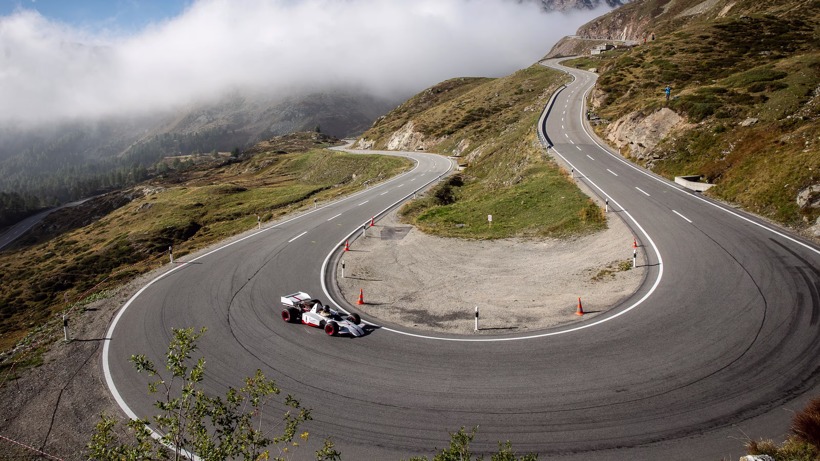 Bernina Pass Returns: 70 Cars. September.