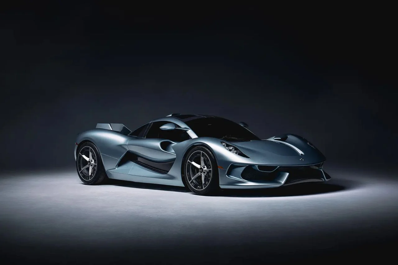 9,000 RPM. Gated Manual. 71 Cars.