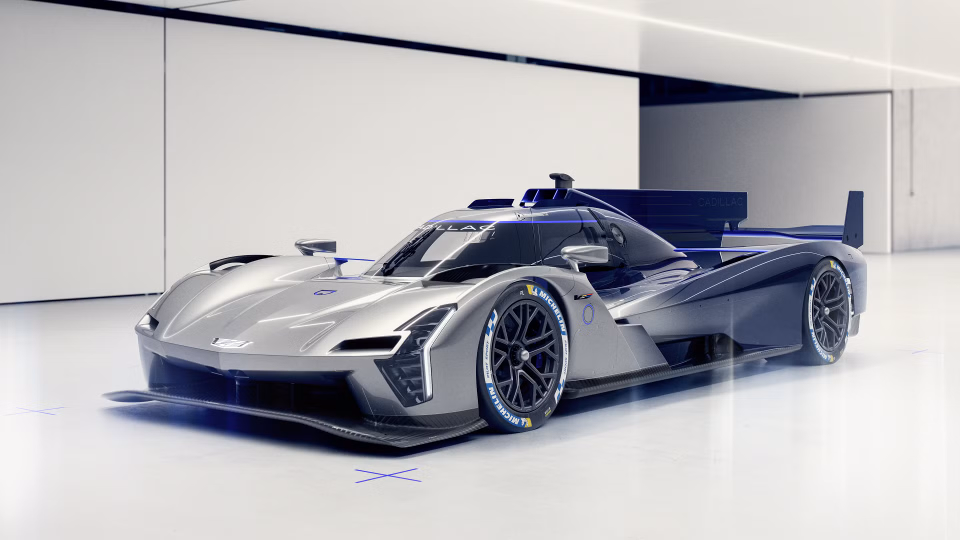 Le Mans Tub. One Seat. Cadillac V-ONE.