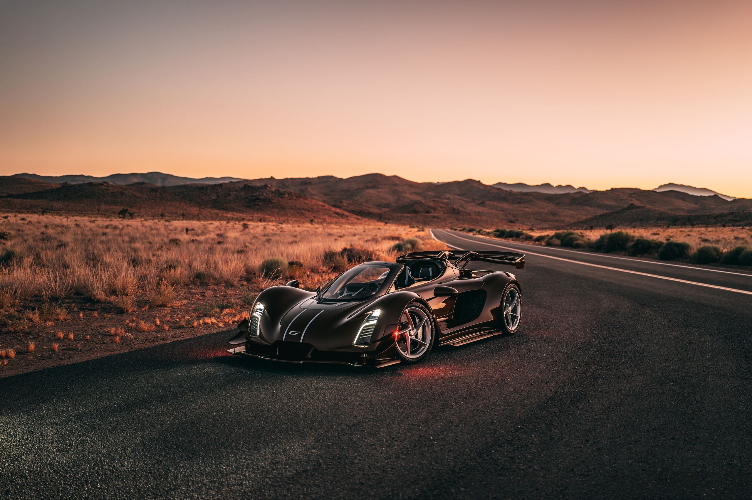 $2.75M. 30 Cars. Czinger Spyder.